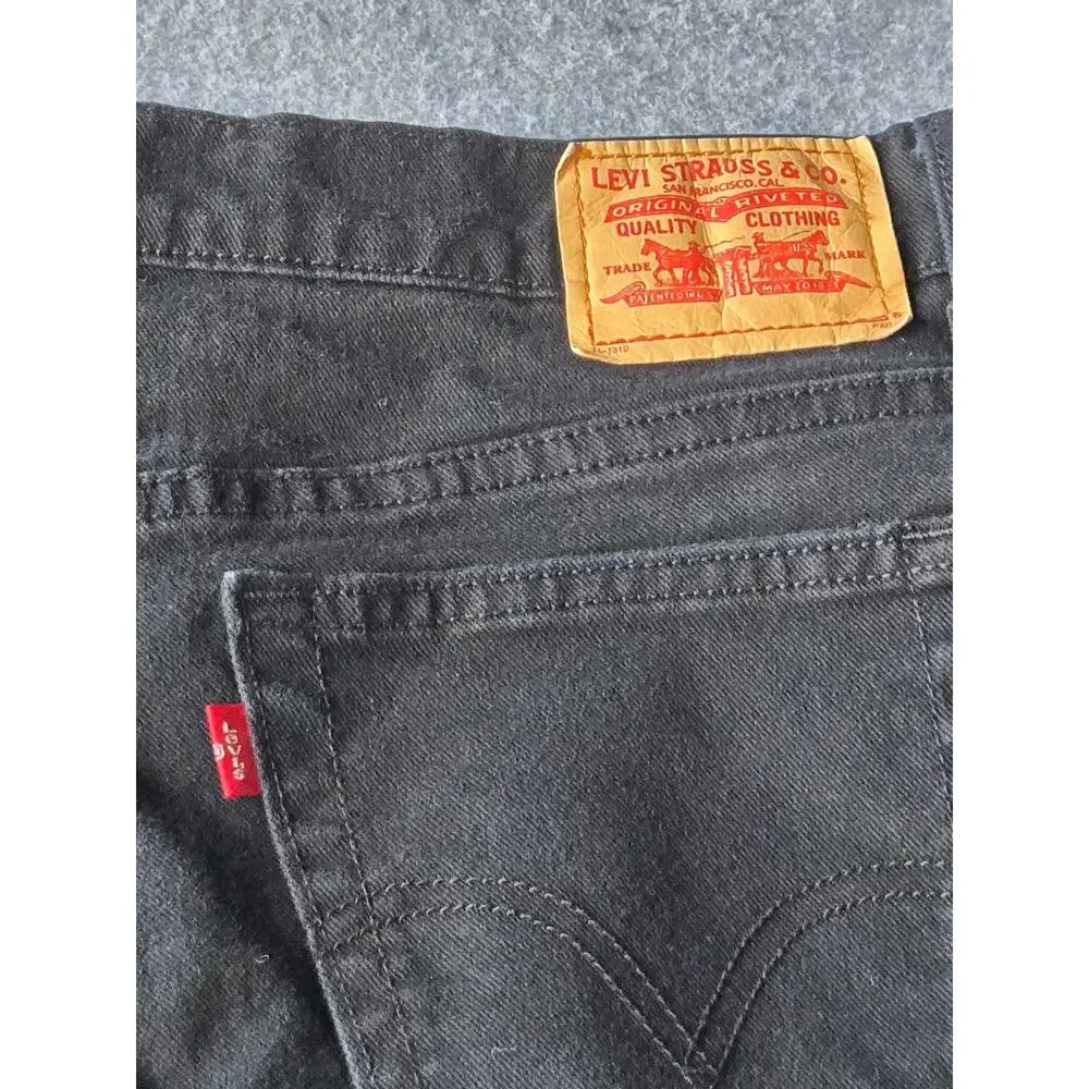 Levi's Women's Jeans 550 Relaxed Fit Tapered Leg Black Highrise Size 16R / 34x32